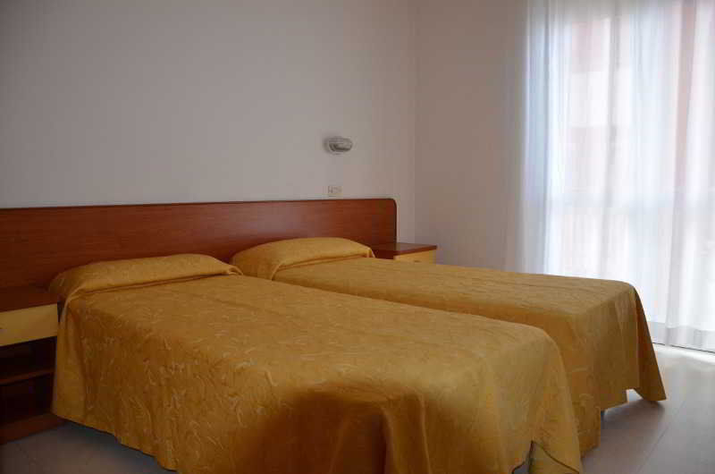 Hotel Carnaby Rimini Ngoại thất bức ảnh